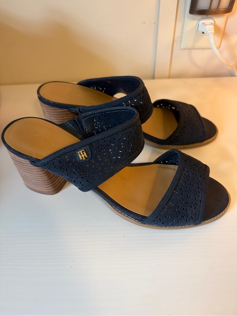 Tommy Hilfiger women’s sandals